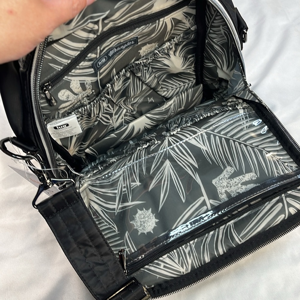 NWT Lug Wrangler - Black - Picture 5 of 8
